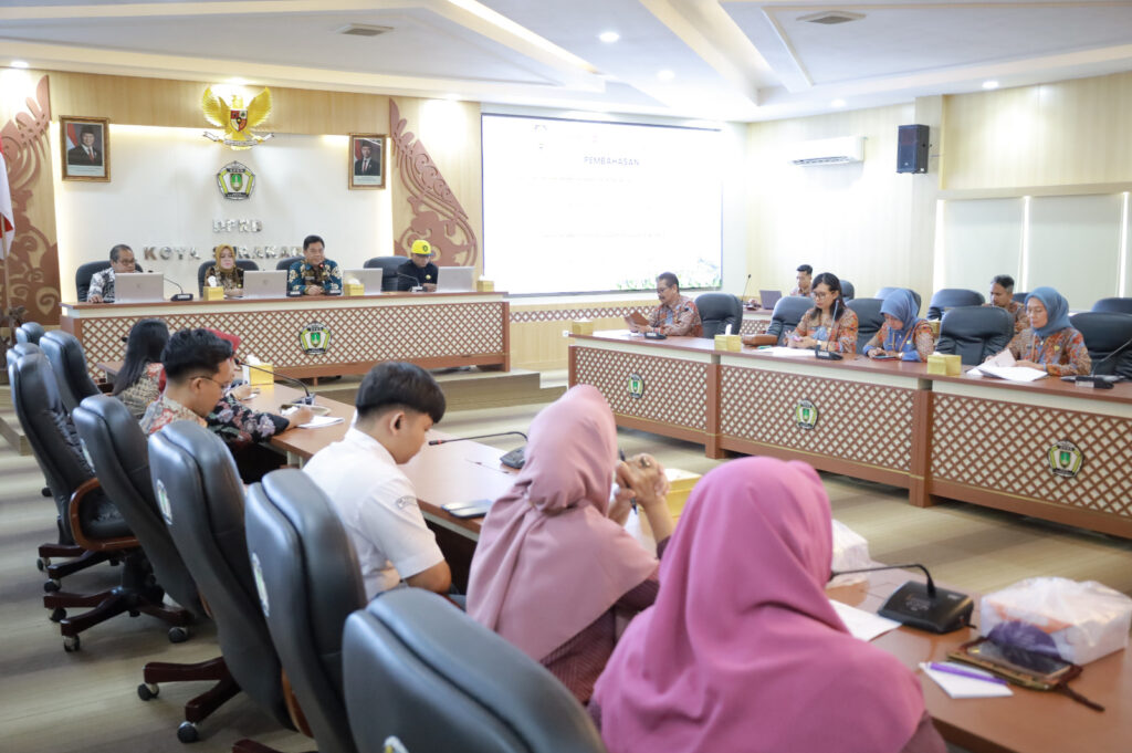 Forum Konsultasi Publik Setwan Kota Surakarta: Peninjauan Ulang Standar Pelayanan Tahun 2025