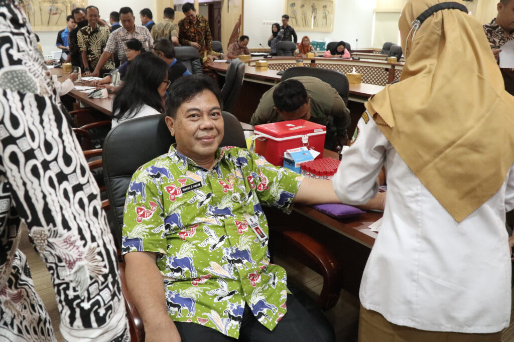 Jaga Kesehatan, Tingkatkan Produktivitas: Setwan Kota Surakarta Gelar Medical Check-Up Pegawai