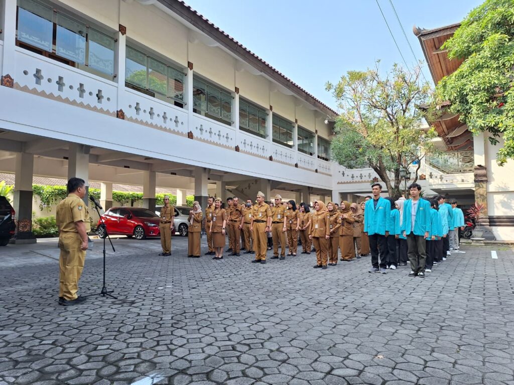 Apel Pagi Setwan Kota Surakarta, Sekwan Ajak Pegawai Maknai Kemerdekaan dengan Semangat Berkorban