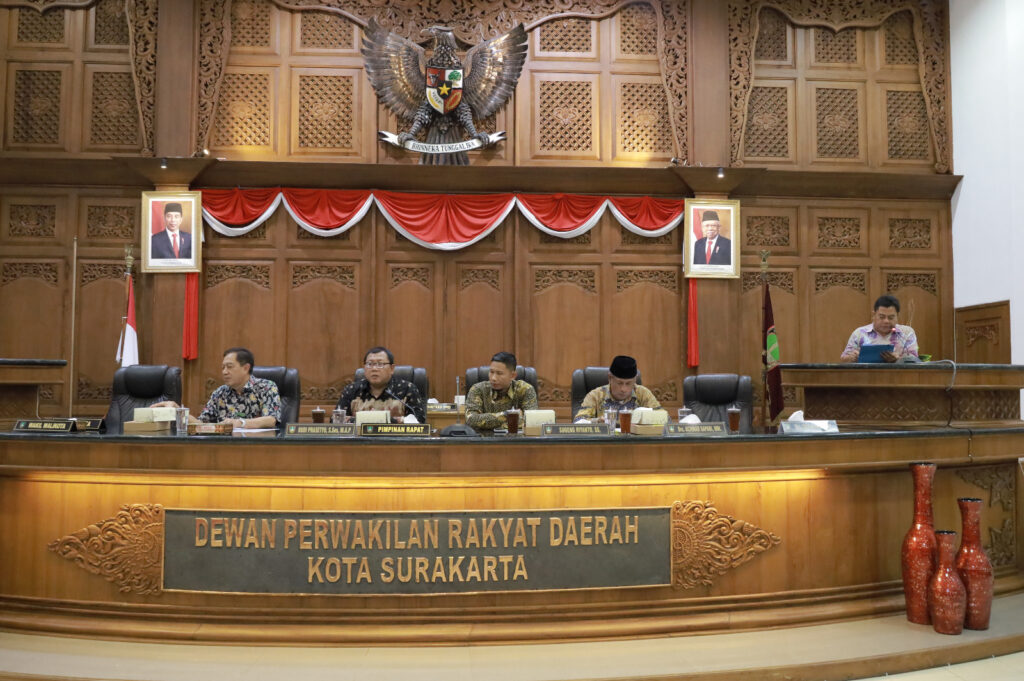 Rapat Paripurna Internal DPRD Kota Surakarta Setujui Raperda Inisiatif Komisi III