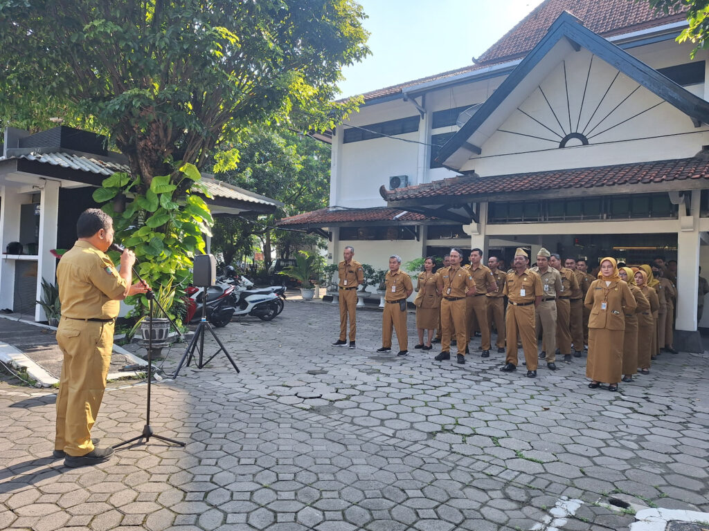 Apel Pagi Sekretariat DPRD Kota Surakarta Bahas Refocusing Anggaran 2,7 Miliar