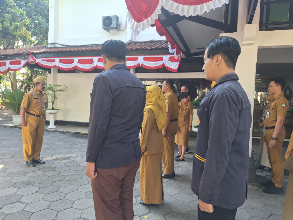 Kabag FPP Pimpin Apel Pagi di Lingkungan Setwan Kota Surakarta
