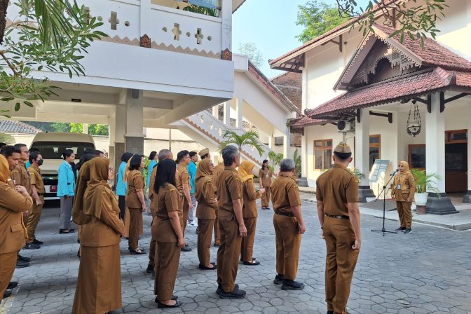 Apel Pagi Setwan Kota Surakarta Tekankan Optimalisasi Pelayanan Publik dan Persiapan Agenda Reses